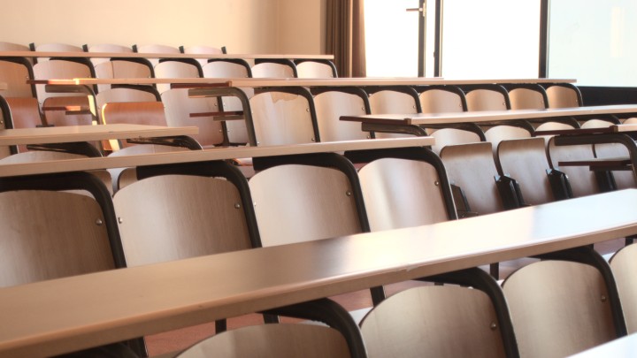 A-t-on sacrifié nos étudiants ?