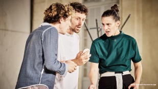 Festival d'Avigon : les fragments du « Beau Monde »