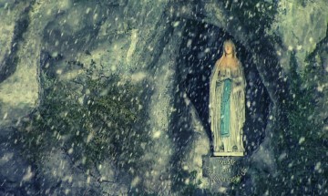 [Programmation octobre] Croyances et miracles : nos documentaires dédiés