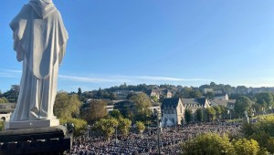 Les évêques de France réunis à Lourdes
