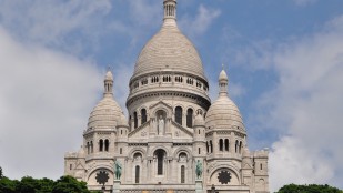 Messe du 31 décembre 2023 à Paris (18e)