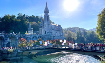 Lourdes et la Vierge Marie : « Je suis l'Immaculée Conception »