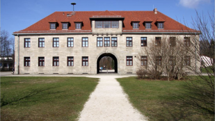 Armistice 1945 : une émission spéciale au camp de Flossenbürg