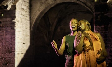 [Festival d'Avignon 2025] Gahugu Gato, de Frédéric Fisbach et Dida Nibagwire 