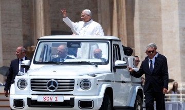 Papamobile : 3 choses à savoir sur le véhicule du pape
