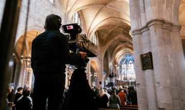 Faire un don régulier au profit du Jour du Seigneur