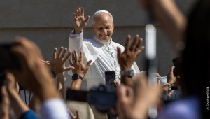 Pourquoi le pape voyage-t-il dans le monde ?