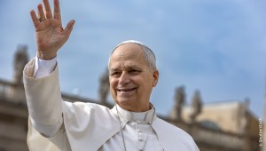 Quels cadeaux offre-t-on traditionnellement au pape ?