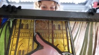 Restaurer les vitraux de Notre-Dame, une porte vers le ciel