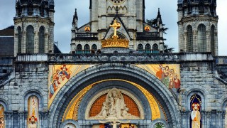 Coronavirus : fermeture "historique" du sanctuaire de Lourdes