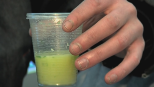 Macadam Café  : Les jeunes solidaires des SDF