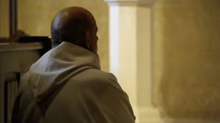 Vivre le silence à l'abbaye de Sénanque