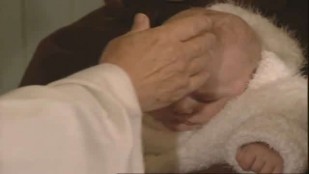 Quel est le sens des gestes du baptême ?