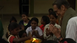 Père Ceyrac, Father India