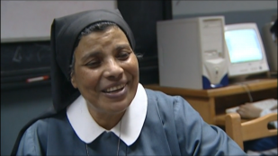 Soeur Sara avec les chiffonniers du Caire