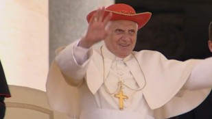 Benoît XVI, un pape de devoir