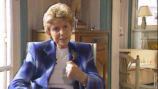 Hélène Carrère d'Encausse sur le déclin de la religion dans nos sociétés occidentales